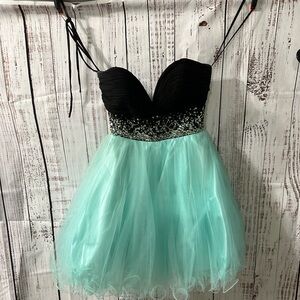 Night Moves Homecoming Dress